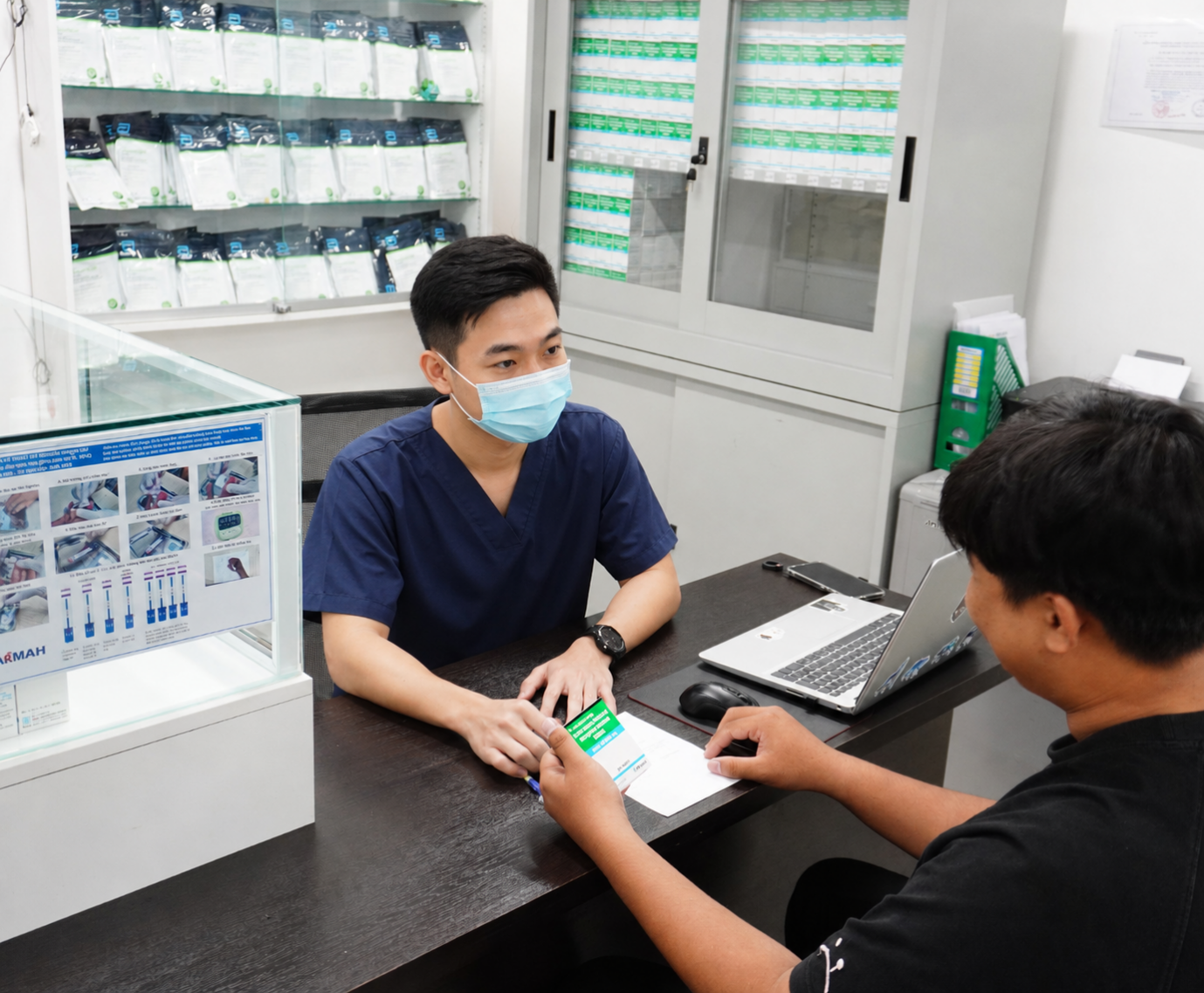 Cấp phát thuốc PrEP miễn phí thuộc dự án Quỹ Toàn cầu tại TestSGN